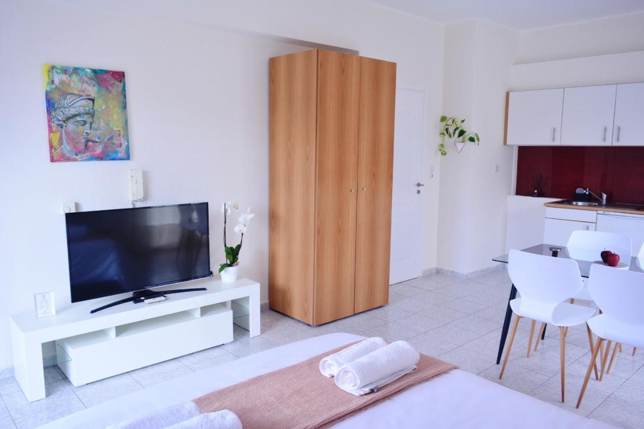 Studio Coral Apartment Kalamata Exterior foto